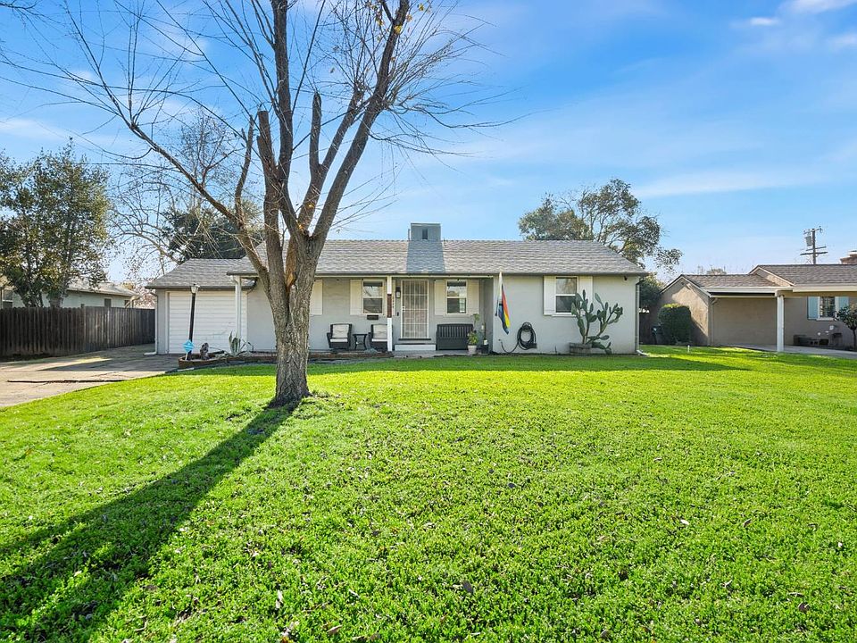 1st image of 2340 Carlsbad Ave