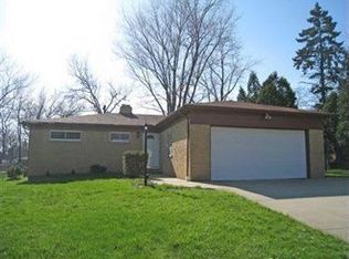 7860 Hoertz Rd, Parma, OH 44134