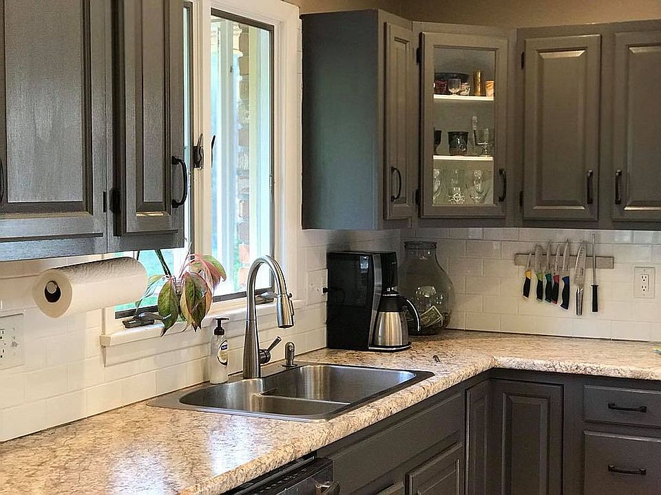1st image of 2633 Wildwood Dr