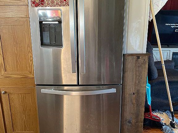 Includes fridge new