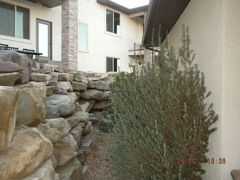 2391 S Canterbury Rd — Photo 8