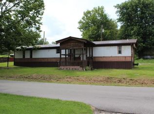 555 Charlie Brown Rd, Paint Lick, KY 40461