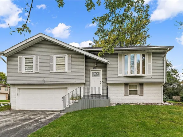 4301 Whitehall Ln, Richton Park, IL 60471