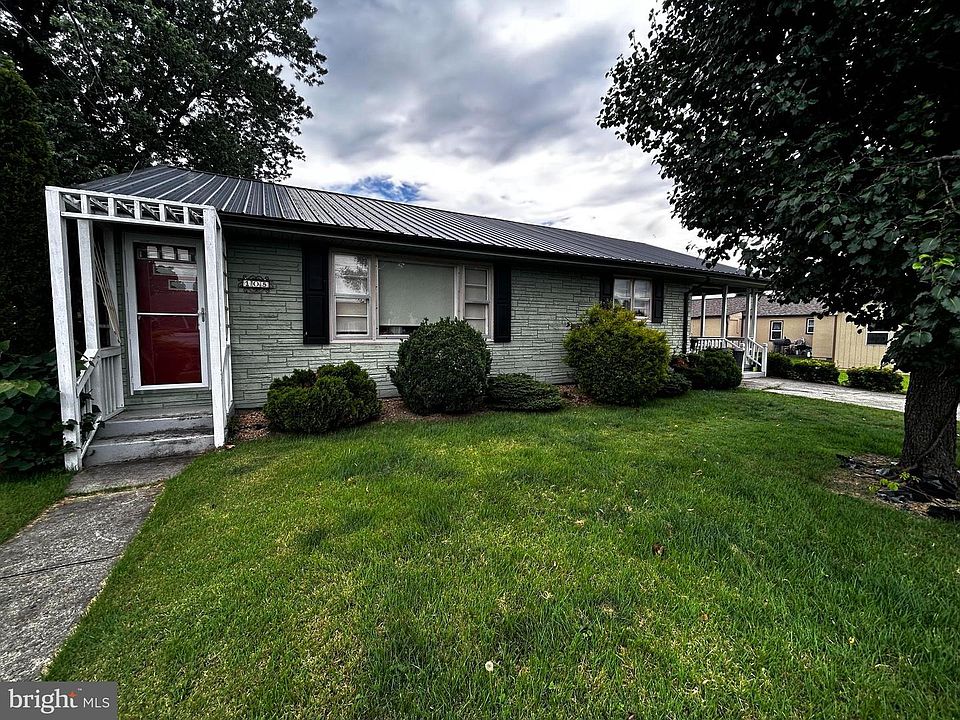 1st image of 105 Judy St