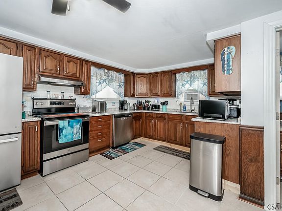 5th image of 126 Pitcairn Ave
