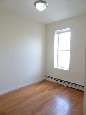 Rented by Miron Realty Group | media 48