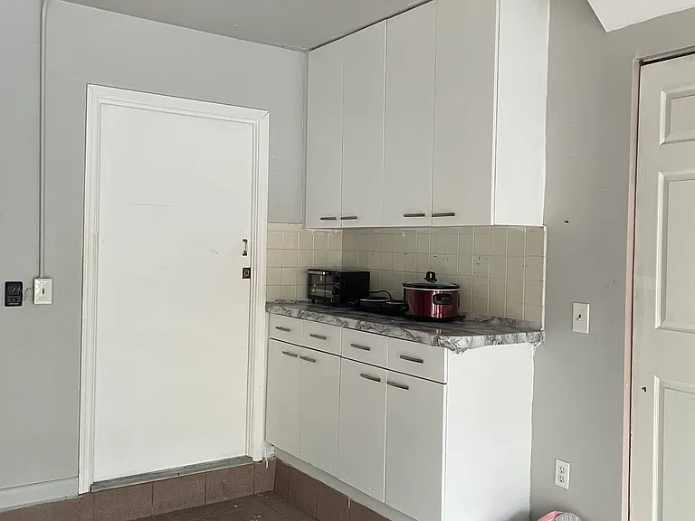 375 NW 86th Ct #6 — Photo 5