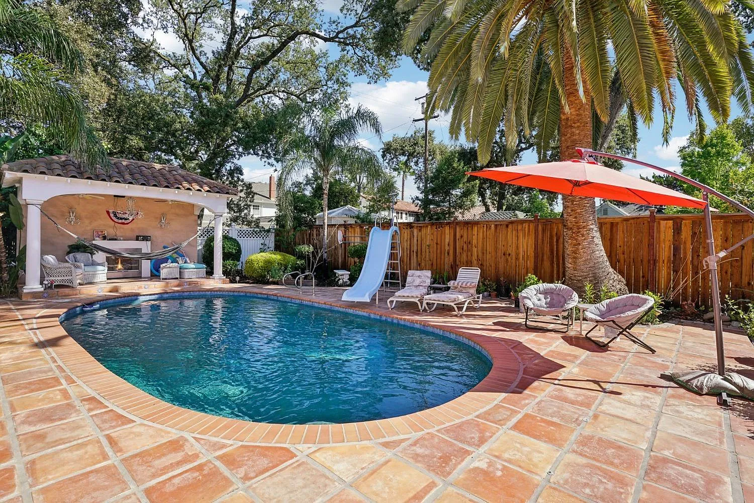 5 bed, $1,025 — Photo 4