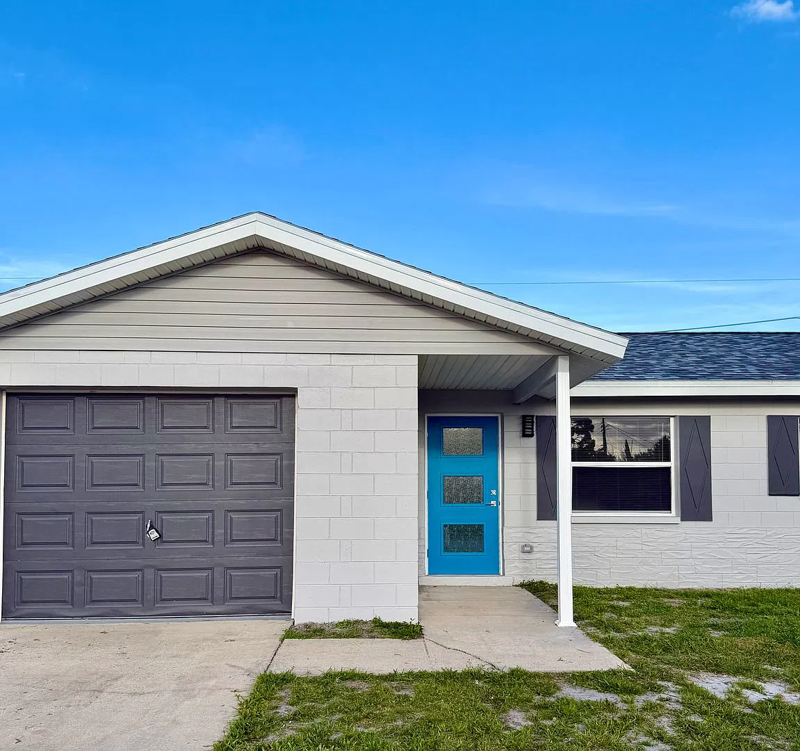 Adorable Makeover Melbourne Florida-Close to Wickham Rd. — Photo 3