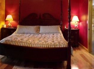 2003 Lincoln Ave, Greenup, KY 41144