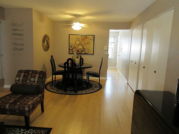3rd image of 1453 Plymouth Pl APT 1E