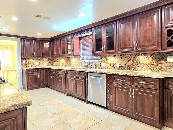 2nd image of 9222 De Adalena St