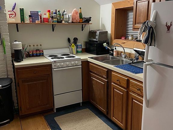 4th image of 3 Rock St APT 4