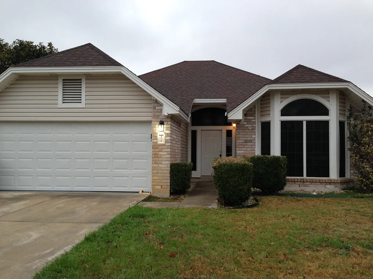 Building Photo - 314 Scotch Rose Ln