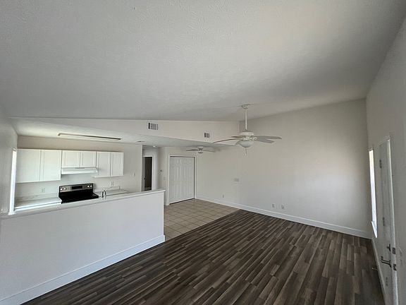 2nd image of 2603 Lagoon Knoll Dr #2