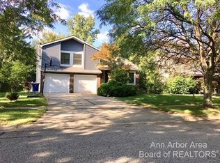 4383 Oakengates Dr, Ypsilanti, MI