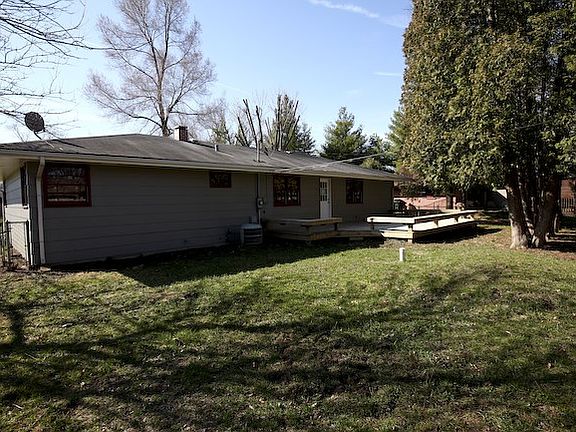 3rd image of 1964 Schell Dr