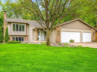 4472 Lynx Ct, Eagan, MN 55123