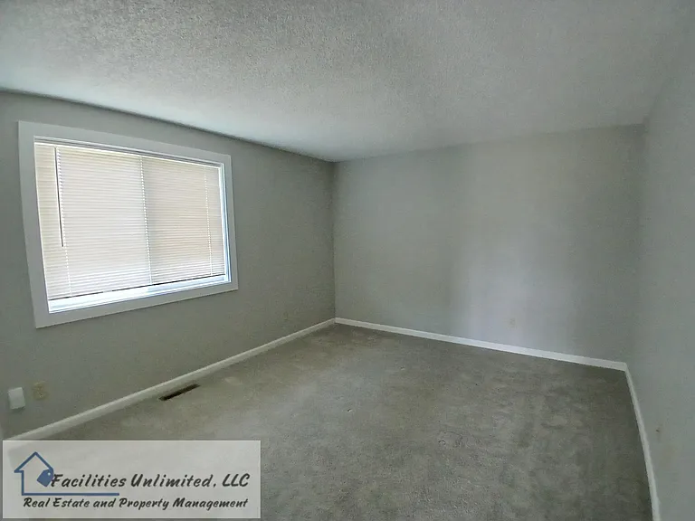 917 Silver Leaf Pl — Photo 7