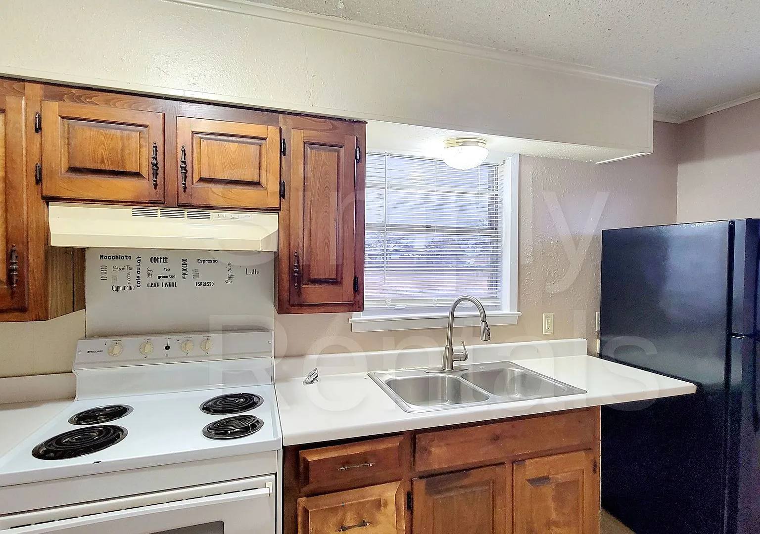 400 Bill Bradford Road — Photo 4