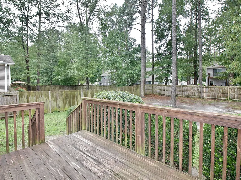 129 Lori Ln — Photo 6