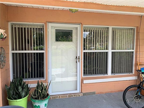 3rd image of 109 Parkview Dr