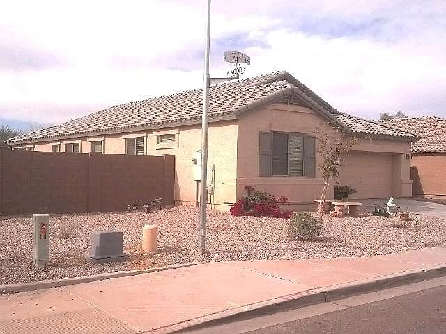 2nd image of 4114 S 74th Ln