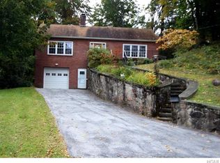 9 Marian Ave, Poughkeepsie, NY 12601