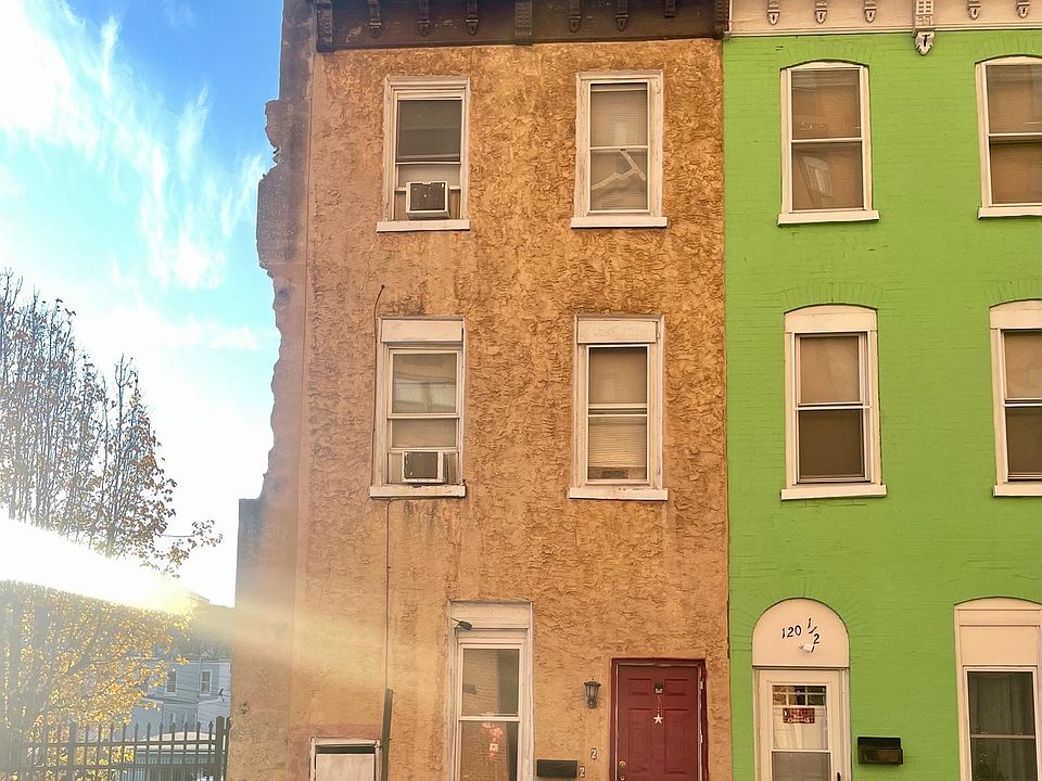 1st image of 122 Maple St