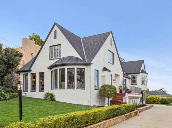2900 Hillside Dr, Burlingame, CA 94010