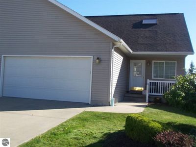 2767 Weatherwood St, Mount Pleasant, MI, 48858
