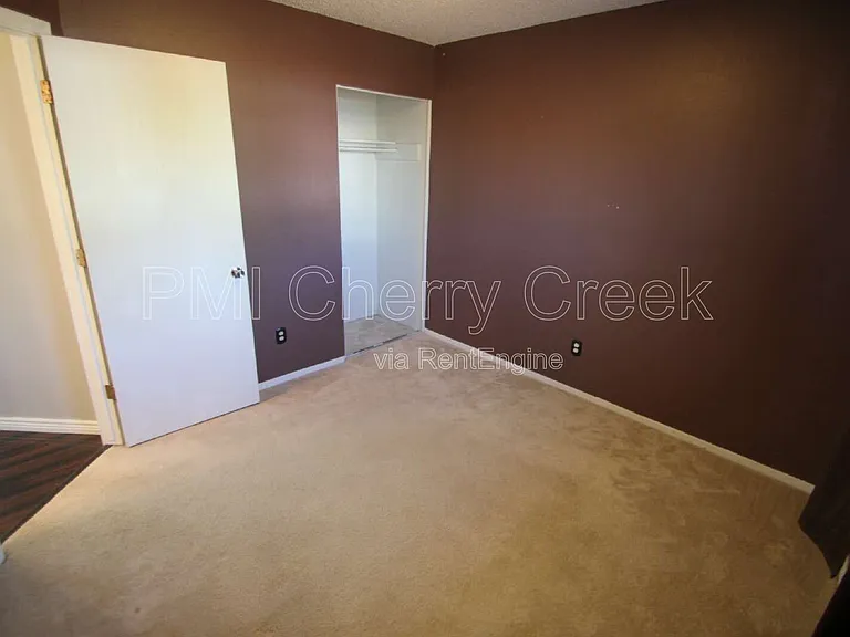 1875 S Ivory Ct — Photo 12