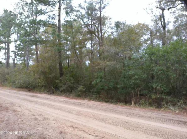 111 RANCHETTE Lane, Florahome, FL 32140