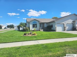 3557 S Stonegate Dr, Ammon, ID 83406