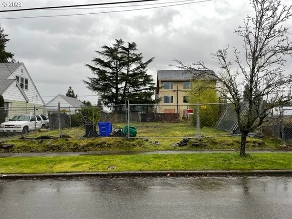 6970 N Maryland Ave, Portland, OR 97217