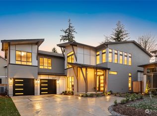 12517 NE 90th Ln, Kirkland, WA