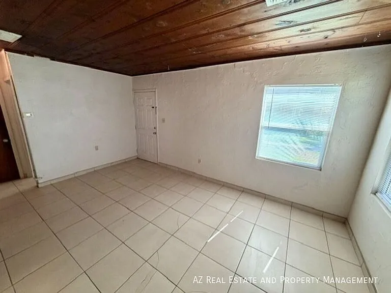 925 E Turney Ave #2 — Photo 15