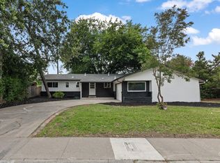 6874 Buena Terra Way, Sacramento, CA 95831
