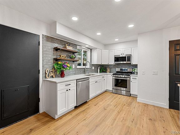 5th image of 1292 S Troy Street
