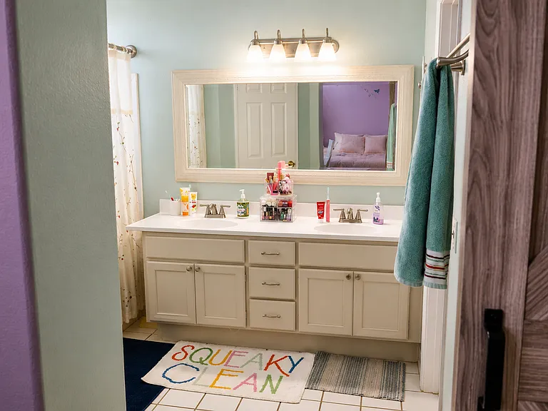 1215 Adobe Ter — Photo 19