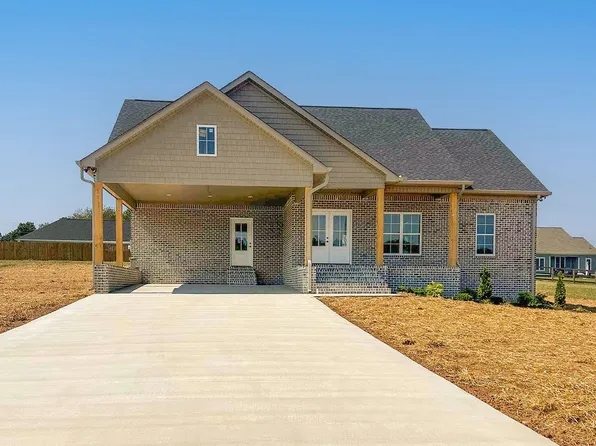 34 Baker Ln, Lawrenceburg, TN 38464