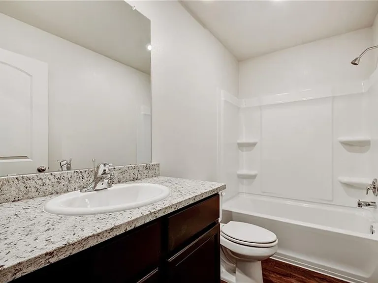 221 Sunnymeade Ln — Photo 12