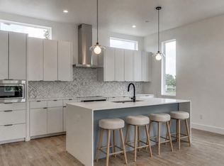 2915 Lucas Dr #105, Dallas, TX 75219