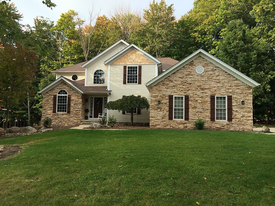 1st image of 961 S Chinaberry Cir