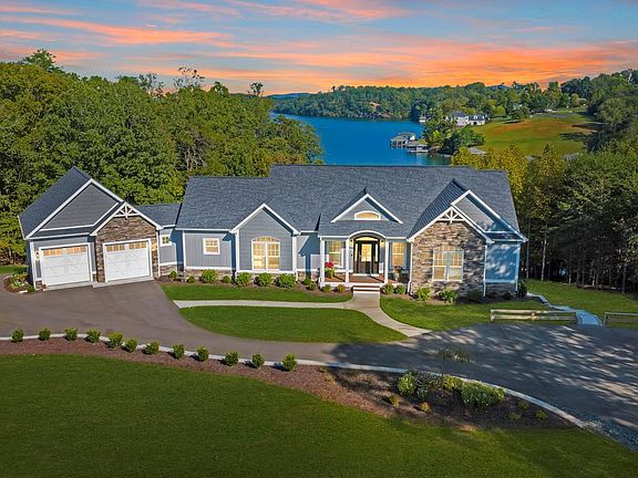 2nd image of 274 Stillwater Dr