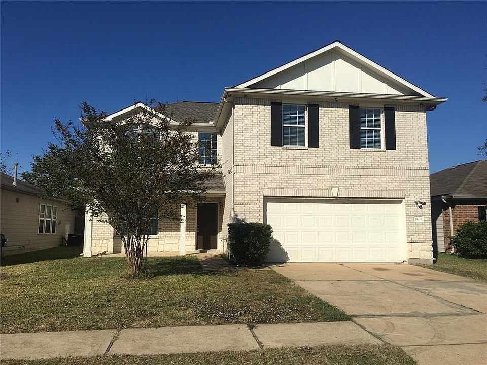 1st image of 19718 Summerlin Dr