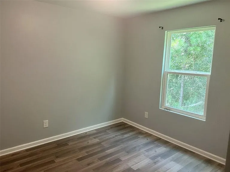 620 Cartecay Dr — Photo 6