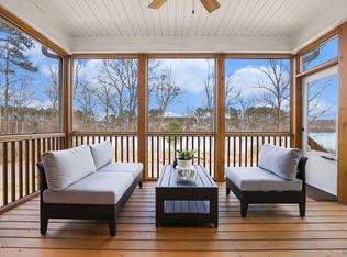 543 Glenville Lake Dr, Fuquay Varina, NC 27526