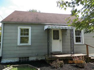 2208 N Maplewood Ave, Muncie, IN 47304