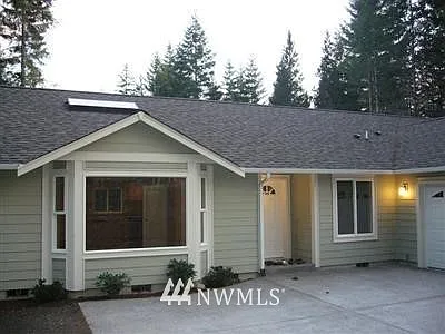 21 E Hemlock Court photo 1